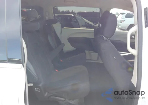 2023 Chrysler Voyager Lx из США, поврежденный, VIN 2C4RC1CG2PR534548